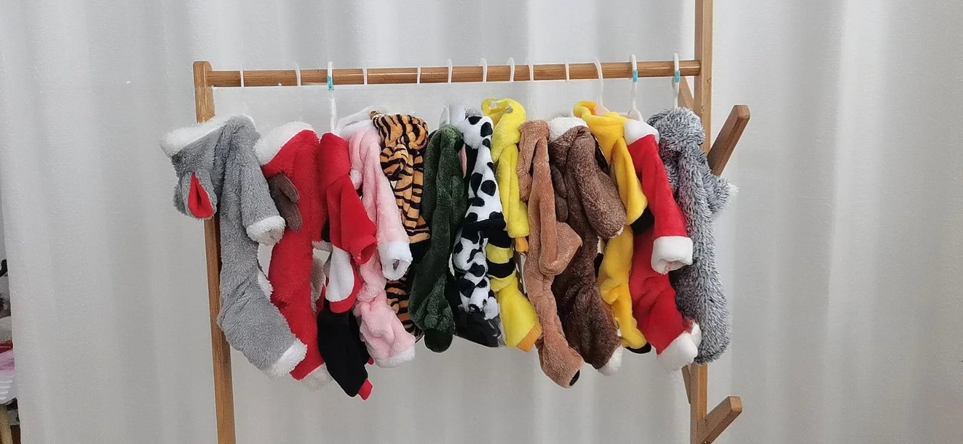 Four Legged Dog Winter Clothes Pet Clothes Transformation Clothe Coral Fleece Autumn and Winter Dinosaur Cat Clothing Pet Supply